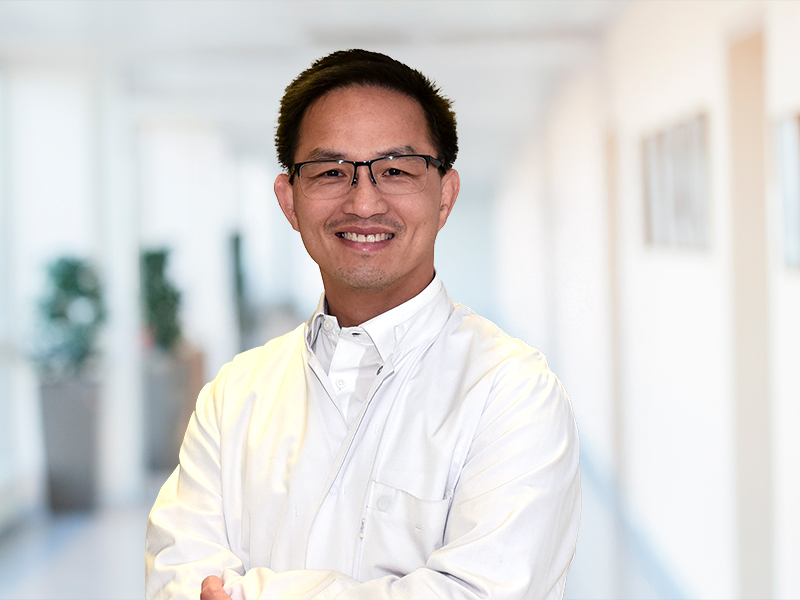 Portrait Dr. Gia Phuong Nguyen