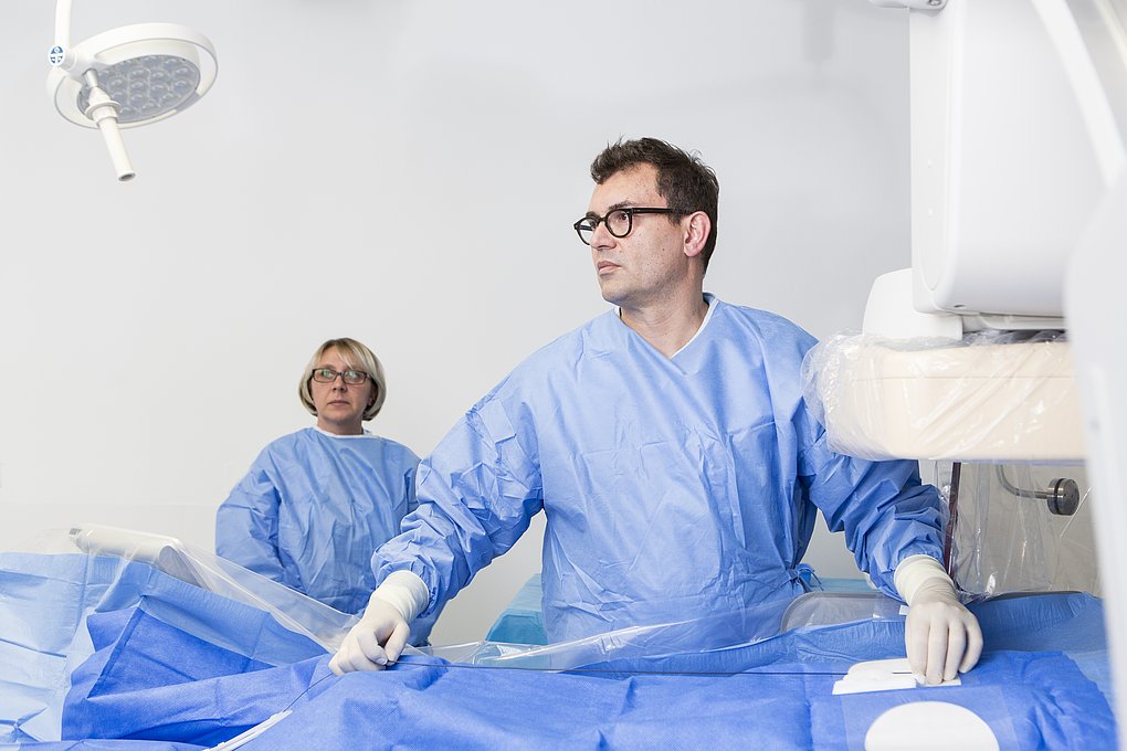 Radiologie-Interventionelle_Gefaessbehandlung.jpg Radiologie-Interventionelle_Gefaessbehandlung.jpg