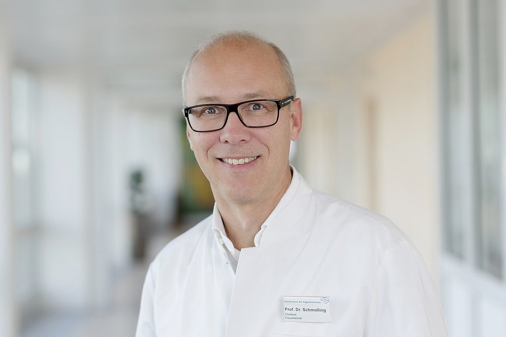 Portraet_Jan_Schmolling_hw_web.jpg Portraet_Jan_Schmolling_hw_web.jpg