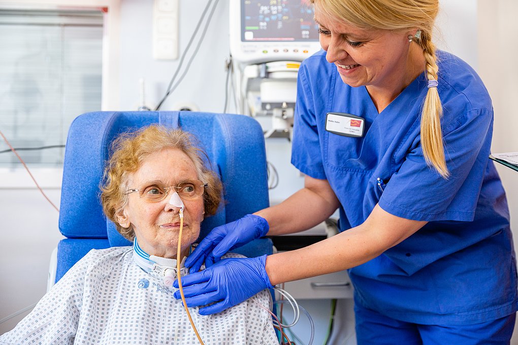 Pneumologie-Ausserklinische_Beatmung.jpg Pneumologie-Ausserklinische_Beatmung.jpg
